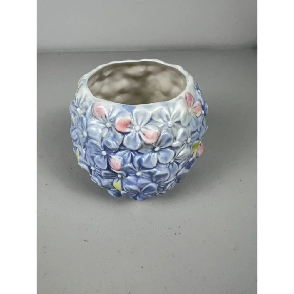 Blue Hydrangea Ceramic Planter 3D Floral Relief Succulent Pot with Drainage Hole